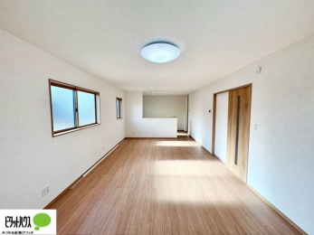 ���r���O�@�l�C�̑ΖʃL�b�`���ŉƑ��݂�Ȃ������ꏏ�B