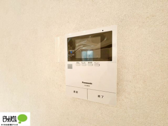 ���̑��@������Ԃ����S��TV���j�^�[�t���C���^�[�z��