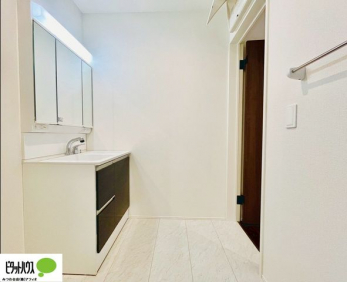 ���ʑ�E���ʏ��@�{�H��ʐ^�F�傫�ȋ��Ō��₷�����ʉ��ϑ�