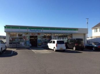 ���ӊ��@�t�@�~���[�}�[�g�������񒚖ړX �k��7���B 550m