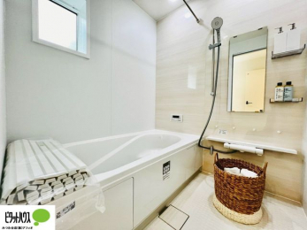 �����@�{�H��ʐ^�F�����������F���̗����ŁA1���̔��������������Ă��������B