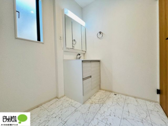 ���ʑ�E���ʏ��@�{�H��ʐ^�@�g���₷���V���v���Ȑ��ʉ��ϑ�B�����̎x�x�͂�������n�܂�܂��B