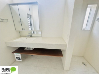 ���ʑ�E���ʏ��@�{�H��ʐ^�F�傫�ȋ��Ō��₷�����ʉ��ϑ�