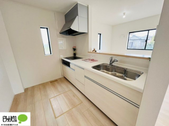 �L�b�`���@�{�H��ʐ^�F������ꂵ�₷��3���R�����B�����̎��ԒZ�k���ł��āA�X���[�Y�ɗ����ł��܂��B