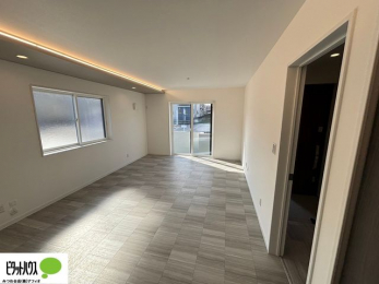 ���r���O�@�傫�ȑ�����ۓI�ȃ��r���O�́A�������邢��C�ɂ��Ă���܂��ˁB