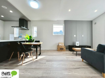 ���r���O�@�l�C�̑ΖʃL�b�`���ŉƑ��݂�Ȃ������ꏏ�B