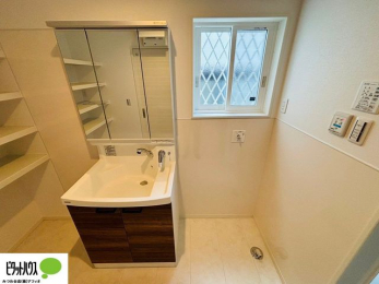 ���ʑ�E���ʏ��@�{�H��ʐ^�F�傫�ȋ��Ō��₷�����ʉ��ϑ�