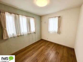 �q�������@2�ʍ̌��Ŗ��邭�A���ʂ��̗ǂ��������ł��B