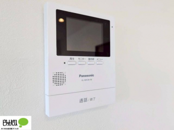 ���̑��@������Ԃ����S��TV���j�^�[�t���C���^�[�z��