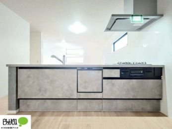 �L�b�`���@�p���t���ȃ����W�t�[�h�B�������ȒP�ł����L���C�ȋ�C���B