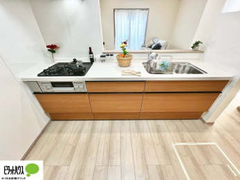 �L�b�`���@�Ƒ��Ƃ��b���Ȃ���y���������ł���J�E���^�[�L�b�`���B