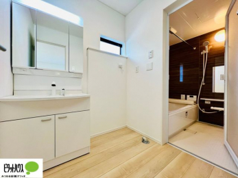 ���ʑ�E���ʏ��@�{�H��ʐ^�F���ʎ��ɏ���������A�J�r�\�h�ɂ��B�傫�ȋ��Ō��₷�����ʉ��ϑ�ł�