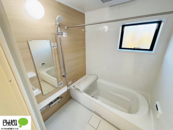 �����@�{�H��ʐ^�F1���̔�����������x���̓��͂��q�l�Ƃ̃R�~���j�P�[�V�����̏�Ƃ���