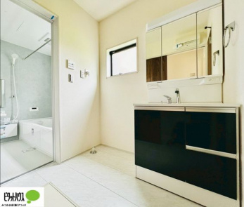 ���ʑ�E���ʏ��@�{�H��ʐ^�F���ʎ��ɏ���������A�J�r�\�h�ɂ��B�傫�ȋ��Ō��₷�����ʉ��ϑ�ł�