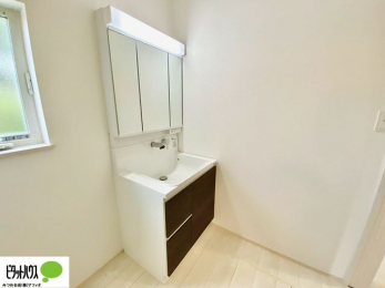 ���ʑ�E���ʏ��@�{�H��ʐ^�@�g���₷���V���v���Ȑ��ʉ��ϑ�B�����̎x�x�͂�������n�܂�܂��B