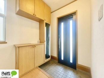 �@�V���[�Y�{�b�N�X�ɂ́A�g�����Ȃ݃`�F�b�N���ł���S�g�~���[�t���I