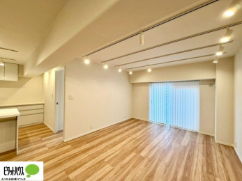 ���r���O�@LDK17���A�傫�ȑ�����ۓI�ȃ��r���O�́A�������邢��C�ɂ��Ă���܂��ˁB