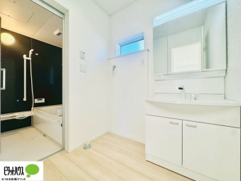 ���ʑ�E���ʏ��@�{�H��ʐ^�F���ʎ��ɏ���������A�J�r�\�h�ɂ��B�傫�ȋ��Ō��₷�����ʉ��ϑ�ł�