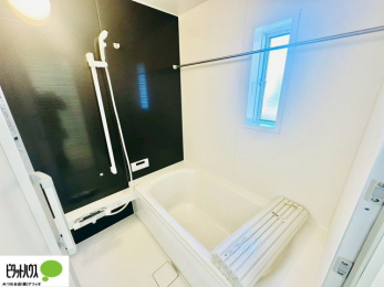 �����@�{�H��ʐ^�F1���̔�����������x���̓��͂��q�l�Ƃ̃R�~���j�P�[�V�����̏�Ƃ���