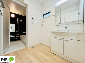 ���ʑ�E���ʏ��@�{�H��ʐ^�@�g������̂����O�ʋ��B24���Ԋ��C�̊��C��Ƒ������萴�����̂�����ʎ��ł��B