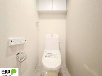 �g�C���@1�E2�K�E�H�V�����b�g�g�C�������B