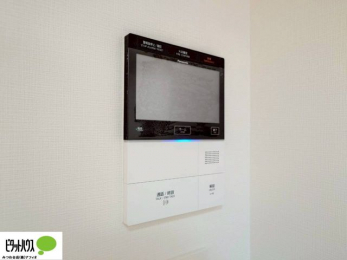 ���̑��@������Ԃ����S��TV���j�^�[�t���C���^�[�z��