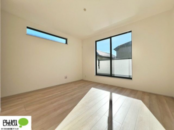 ���[�@����̏I���ɕv�w�ł������߂������Q���B�L���ɂ�Ƃ肪����A�Ƒ��̋C�z�������Ȃ������������x�߂���S�̃v���C�x�[�g��Ԃł��B