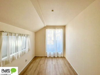 �Q���@�o���R�j�[�ւƑ������邢�����B