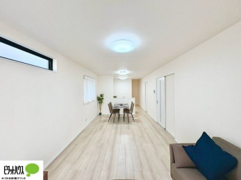 ���r���O�@�������̂��锒����Ƃ������r���O