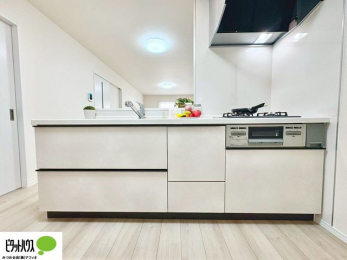 �L�b�`���@�Ƒ��Ƃ��b���Ȃ���y���������ł���J�E���^�[�L�b�`��