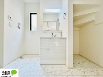 ���ʑ�E���ʏ��@�{�H��ʐ^�F���ʎ��ɏ���������A�J�r�\�h�ɂ��B�傫�ȋ��Ō��₷�����ʉ��ϑ�ł�