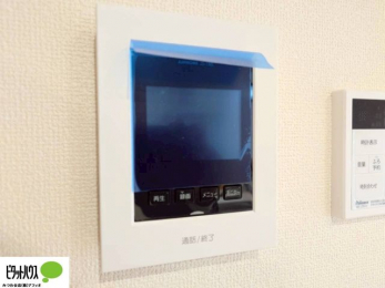 ���̑��@������Ԃ����S��TV���j�^�[�t���C���^�[�z��