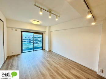 ���r���O�@�傫�ȑ�����ۓI�ȃ��r���O�́A�������邢��C�ɂ��Ă���܂��ˁB