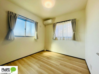 �q�������@2�ʍ̌��Ŗ��邭�A���ʂ��̗ǂ��������ł��B