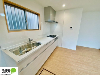 �L�b�`���@�����̂��������y�����Ȃ閾�邭�L�X�Ƃ����L�b�`��