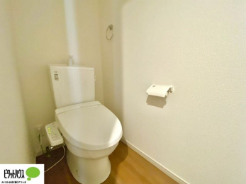 �g�C���@1�E2�K�E�H�V�����b�g�g�C�������B