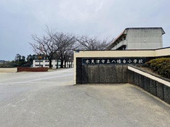 ���̑��@�O�ʓ��H���L����ʗʂ����Ȃ��̂Œ��Ԃ��y�X��