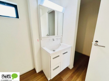 ���ʑ�E���ʏ��@�{�H��ʐ^�F�V�����[�t���O�ʋ����ʑ�B�֗��Ȏ��[�I�Ń^�I���⏬�����X�b�L���B