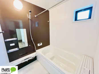 �����@�{�H��ʐ^�F1���̔�����������x���̓��͂��q�l�Ƃ̃R�~���j�P�[�V�����̏�Ƃ���