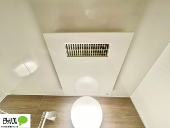 �@���������@