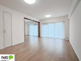 ���r���O�@�傫�ȑ�����ۓI�ȃ��r���O�́A�������邢��C�ɂ��Ă���܂��ˁB