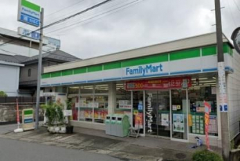 ���ӊ��@�t�@�~���[�}�[�g�܍��w�����X �k��8���B 600m