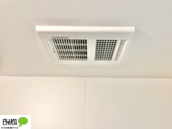 �@���������@