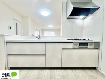 �L�b�`���@�Ƒ��Ƃ��b���Ȃ���y���������ł���J�E���^�[�L�b�`��