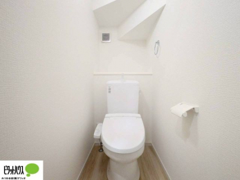 �g�C���@1�E2�K�E�H�V�����b�g�g�C�������B