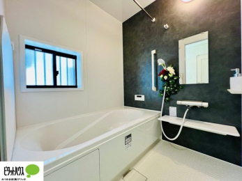 �����@�{�H��ʐ^�F1���̔�����������x���̓��͂��q�l�Ƃ̃R�~���j�P�[�V�����̏�Ƃ���