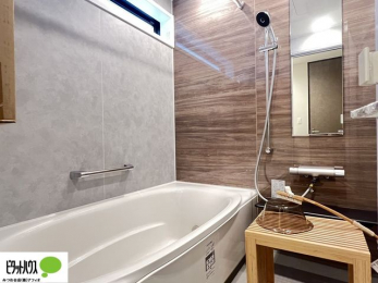 �����@�����������F���̗����ŁA1���̔��������������Ă��������B