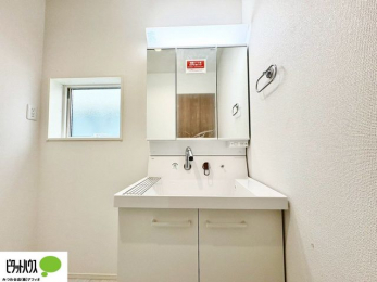 ���ʑ�E���ʏ��@�{�H��ʐ^�F���ʎ��ɏ���������A�J�r�\�h�ɂ��B�傫�ȋ��Ō��₷�����ʉ��ϑ�ł�