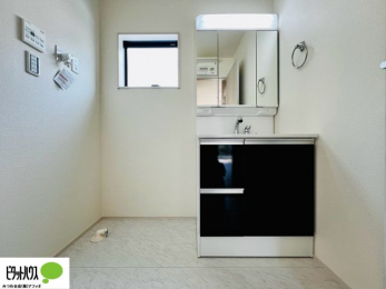 ���ʑ�E���ʏ��@�{�H��ʐ^�@�g���₷���V���v���Ȑ��ʉ��ϑ�B�����̎x�x�͂�������n�܂�܂��B