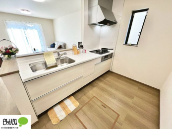 �L�b�`���@�Ƒ��Ƃ��b���Ȃ���y���������ł���J�E���^�[�L�b�`���B